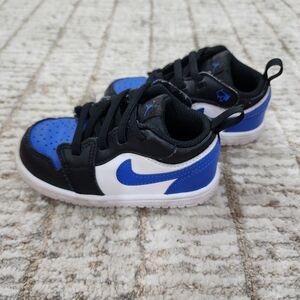 Nike Air Jordan Retro Toddler Sneakers